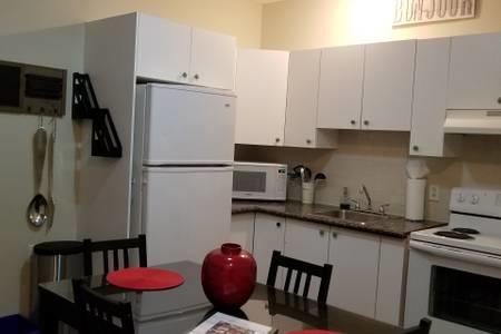 Sweet 2-Bedroom Penthouse Apartment By Amazing Property Rentals Gatineau Esterno foto