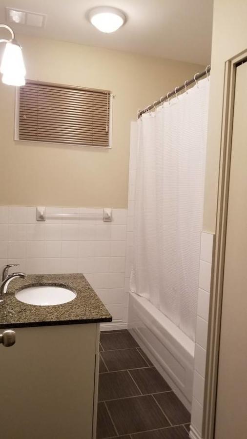 Sweet 2-Bedroom Penthouse Apartment By Amazing Property Rentals Gatineau Esterno foto