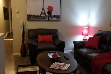 Sweet 2-Bedroom Penthouse Apartment By Amazing Property Rentals Gatineau Esterno foto
