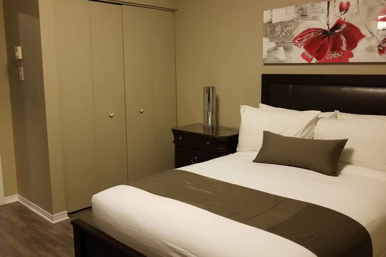 Sweet 2-Bedroom Penthouse Apartment By Amazing Property Rentals Gatineau Esterno foto