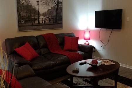 Sweet 2-Bedroom Penthouse Apartment By Amazing Property Rentals Gatineau Esterno foto