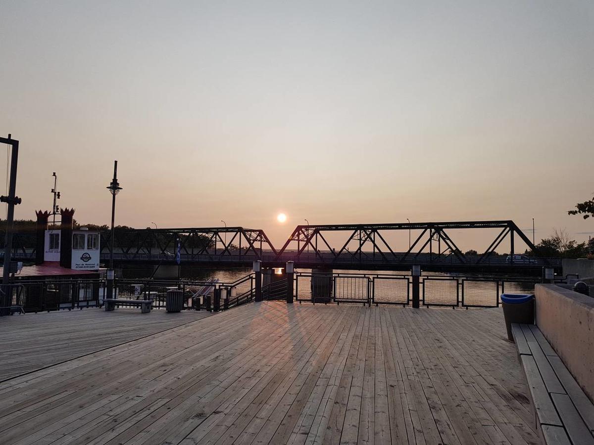 Sweet 2-Bedroom Penthouse Apartment By Amazing Property Rentals Gatineau Esterno foto